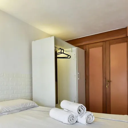 Habitación en casa particular Center Termini & Sale Roma