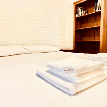 Habitación en casa particular Center Termini & Sale