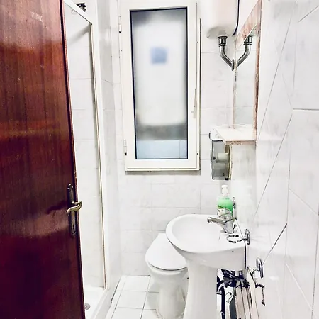 Center Termini & Sale Habitación en casa particular