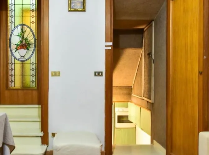 Homestay Center Termini & Sale *